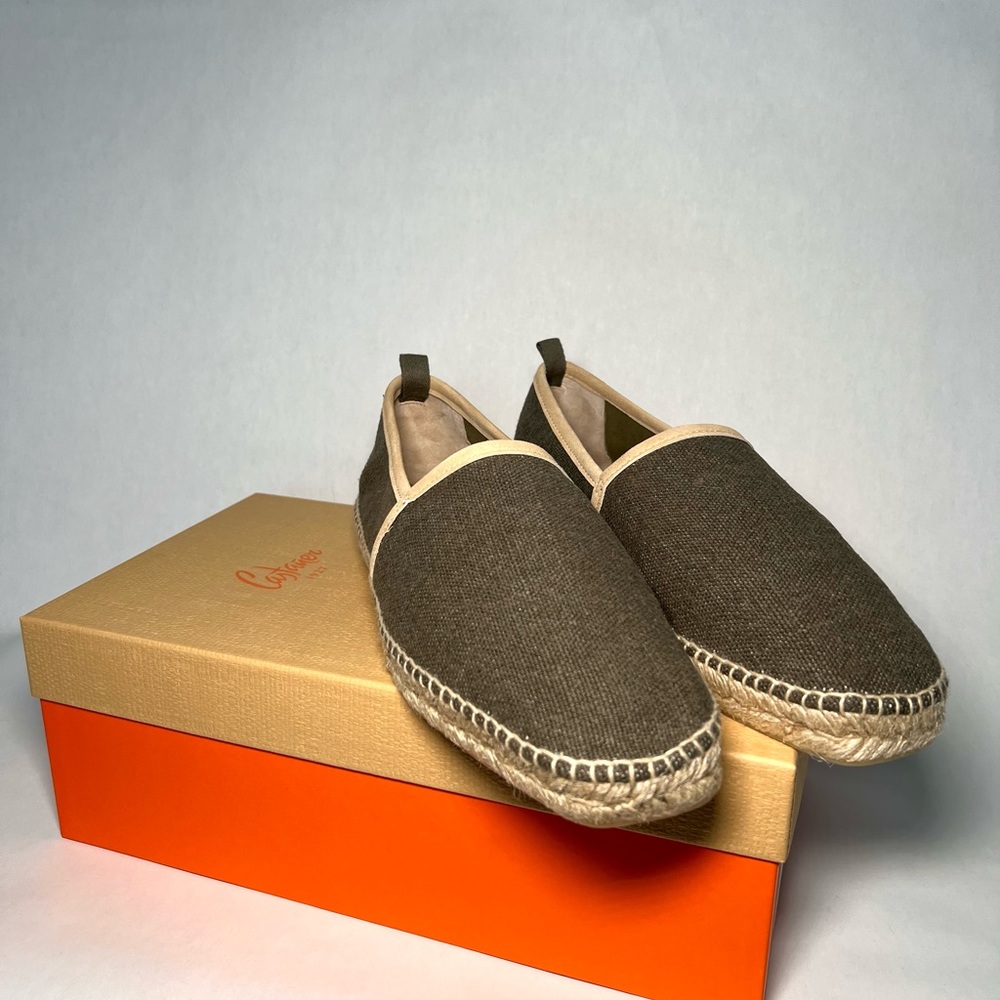 Castañer: Verde/Kaki Espadrilles.